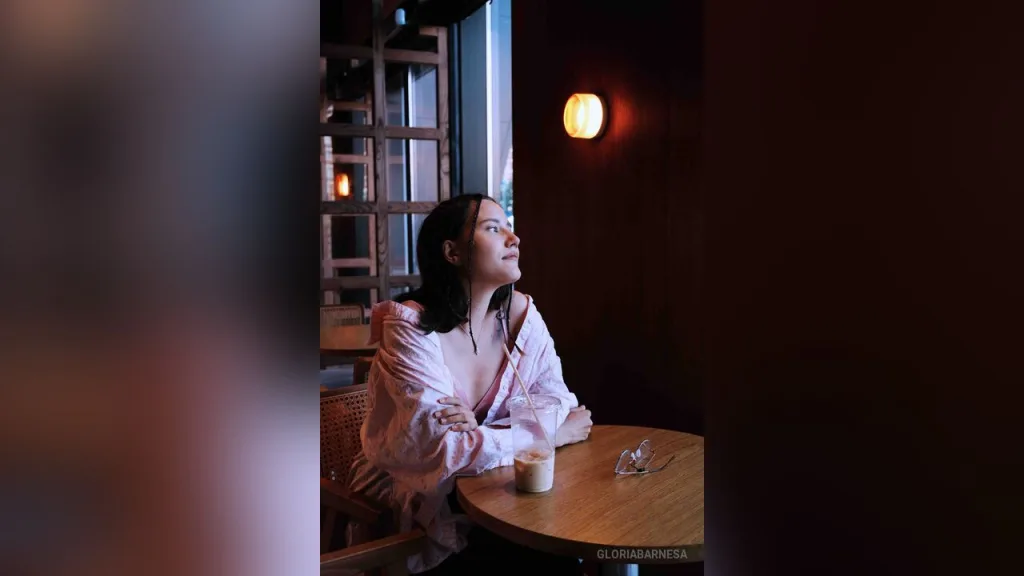 GloriaBarnesa — Coffeeee