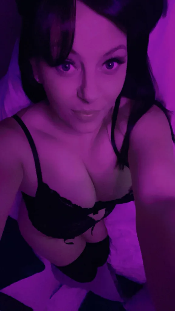 LunaLexixxx — Streamate Photos