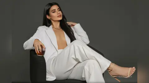 GabrielaLuviani — White Sensuality🤍