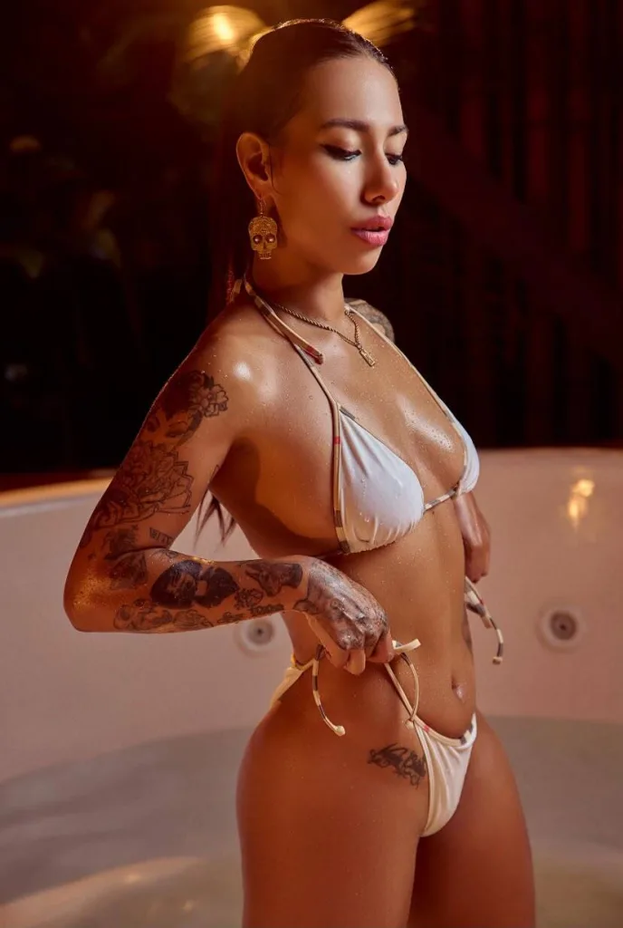 LilyHarpers — Streamate Photos