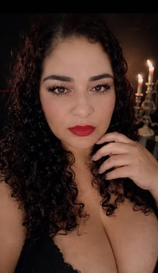 BustyBetty69Sexys — Streamate Photos