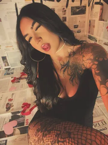 LeyrenCooper — Streamate Photos