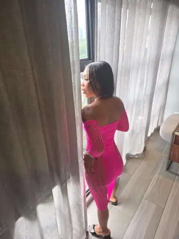 HellenSkyy — Streamate Photos
