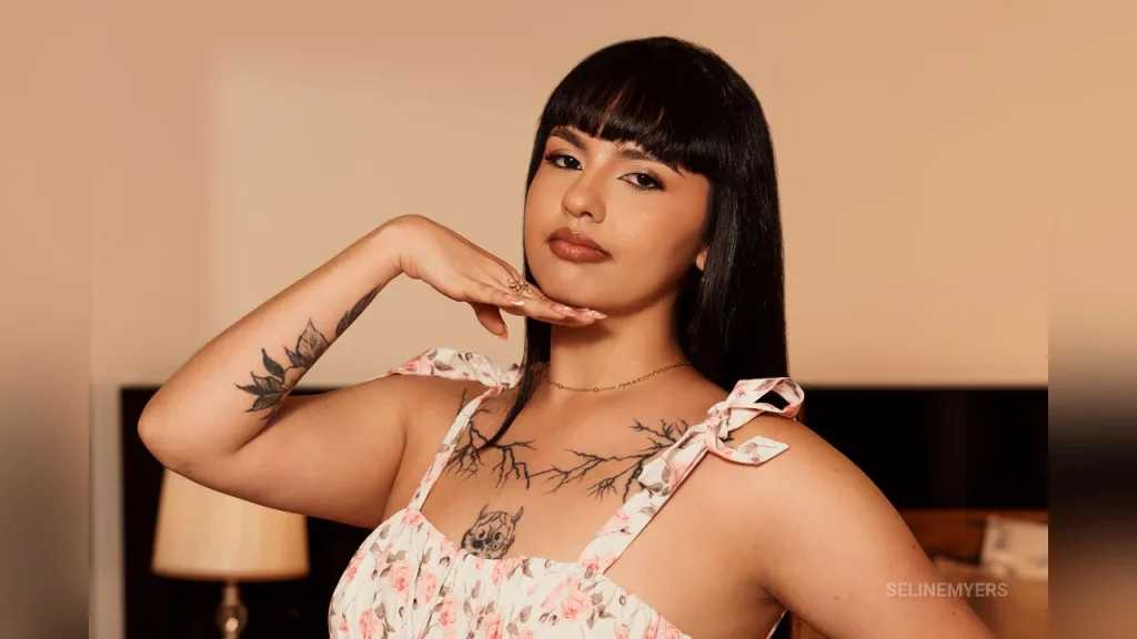 SelineMyers — hot and fun