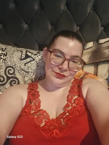 ZoeNextDoorx — Streamate Photos