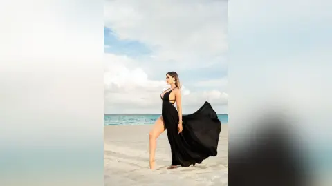 CarlaFerrara — Commanding this beach flawlessly