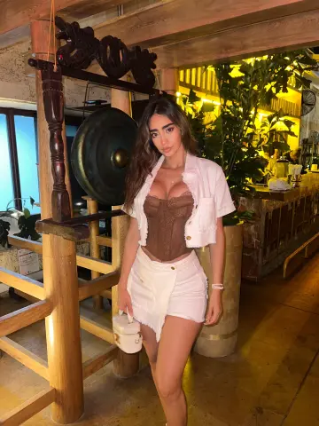 AlannaBelova — Streamate Photos