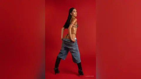 LaraOlson — Hot vibes only