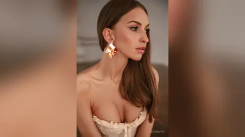 SophieViv — .