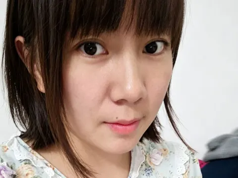 AlotMimi — LiveJasmin cam model
