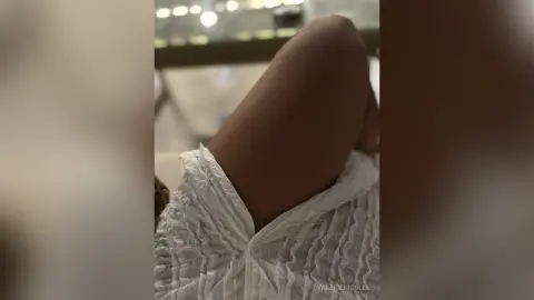 ValerieNicolle — Legs