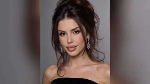 CoryGlam — Look into my eyes.. if you can XOX