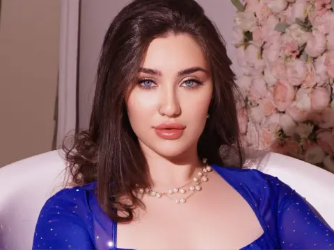 KeiraHarts cam model