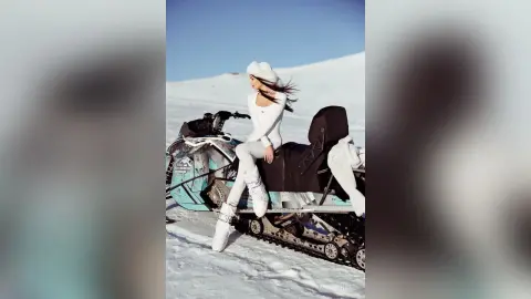 JasmineHille — Sexy getaway