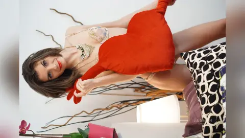 SoniaCristall — Wanna be my Valentine?