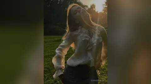 SophiePeachy — sunshine 