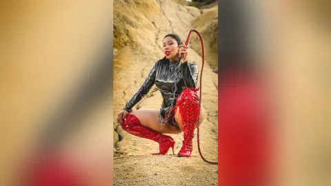 LeizaMagnus — public domination