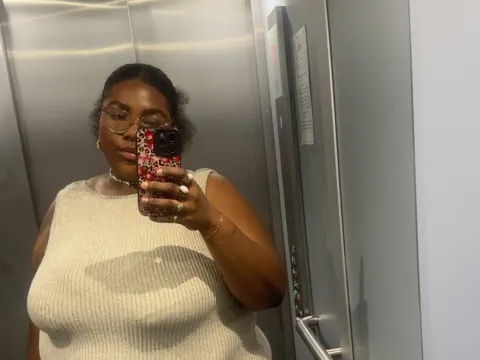 CurvyDestinyXxxx — Streamate Photos