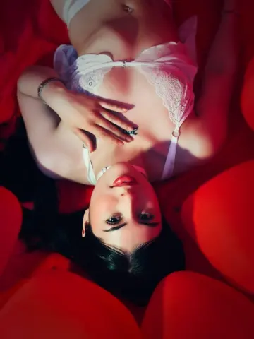 Victoria_Storm — Streamate Photos