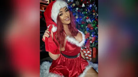 EmmelyneQuincy — Merry Christmas! 🎅🤶