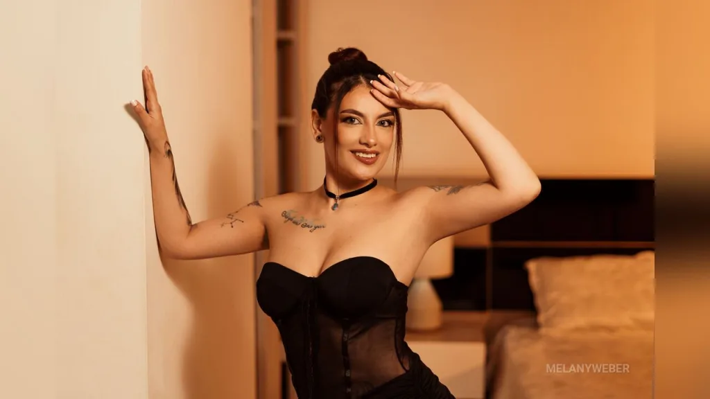 MelanyWeber — dark dress and glam