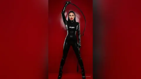 GiselleDome — FiNDOM