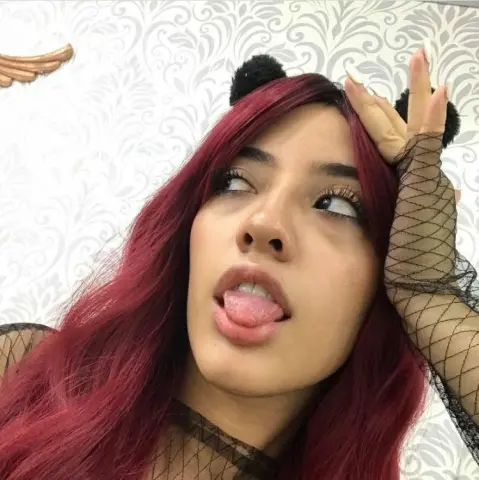 Cherryflavorr — Streamate Photos