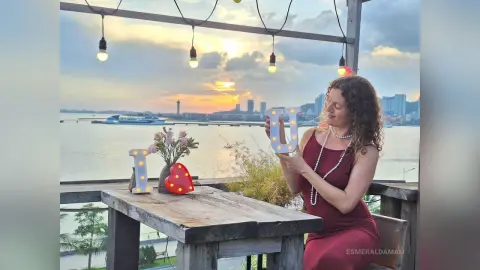EsmeraldaMali — Sunset in Red