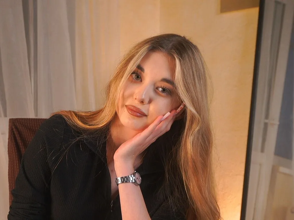 AlonaYouell