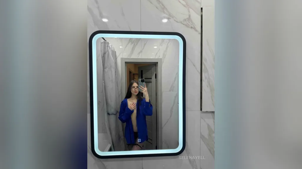 SelenaYell