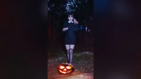 AmyBeck — Merlina🪦⚰️🎃