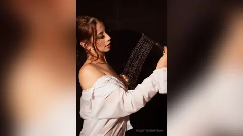 ValentinaHoffman — join me in the shower