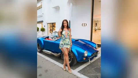 JasminNise — New car 💙