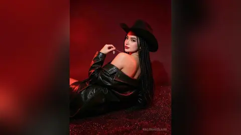 ValeriaEclaire — 🔥