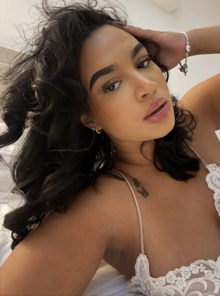 Sinful_riri — Streamate Photos