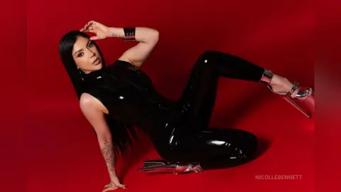 NicolleBennett — ℕ𝕠𝕚𝕣 𝕆𝕓𝕤𝕖𝕤𝕤𝕚𝕠𝕟