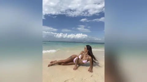 CindyCassidy — Vacay Vibes