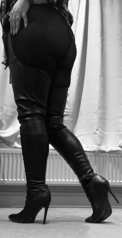 SirenNyx — Streamate Photos