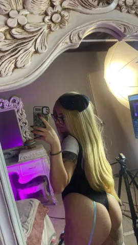MissyMillerX — Streamate Photos