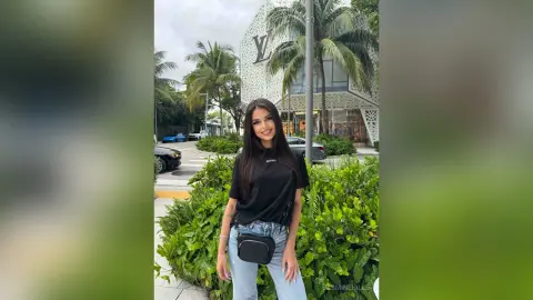 JasmineHille — Miami Vibes