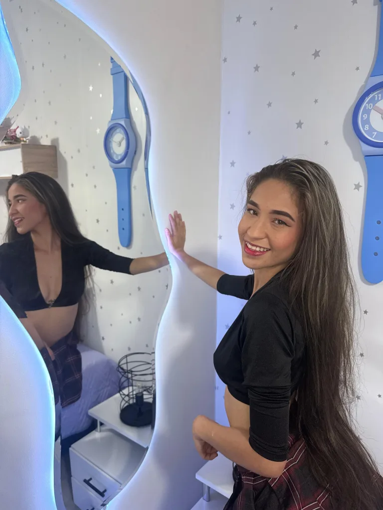 SammanthaOlssen — Streamate Photos