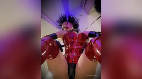 KarinnaKayy — Red