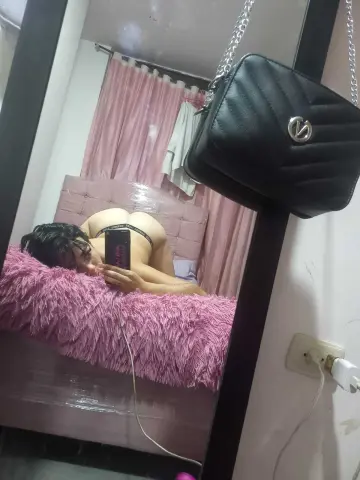 MeganThompsoon — Streamate Photos