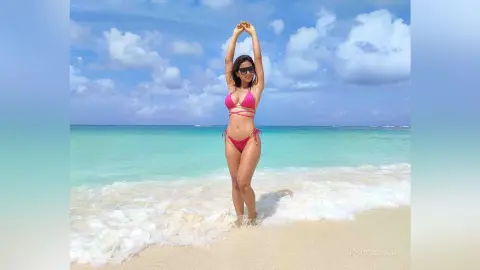 JosiePelthon — 🏝️ 