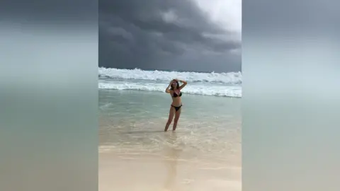 Mia — Vacation