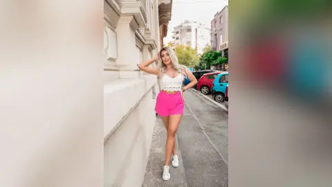 Jessy — Pink vibes all over