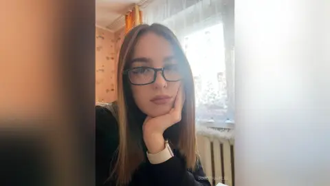 DorothaHiles — I like wearing glasses sometimes, lol