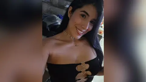 IsisBrand — 💋💋