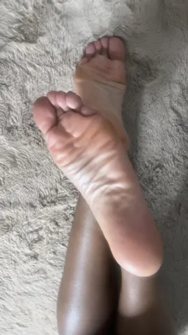 HotBritishKendall — Streamate Photos