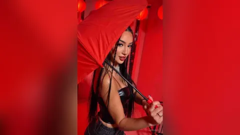LoraEve — Eyes on Me.